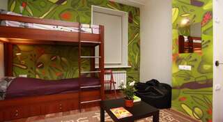 Гостиница Хостел FunKey Hostel Новосибирск Кровать в общем 6-местном номере-2