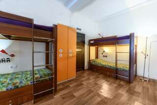 Гостиница Хостел FunKey Hostel Новосибирск 8-местный смешанный номер-4