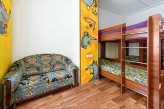 Гостиница Хостел FunKey Hostel Новосибирск 6-местная женская комната.-2